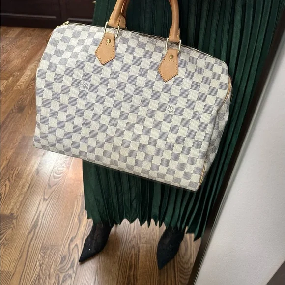 Louis Vuitton bag - Picture 2 of 11